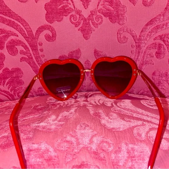 Heart Shape Sunglasses Red Frame Gold Black Lens Festival Spring Summer Love NEW - Picture 6 of 7